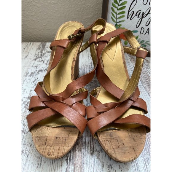 4/$20 Guess Summer Tan Wedge Sandal ~ 6.5 - Picture 3 of 6